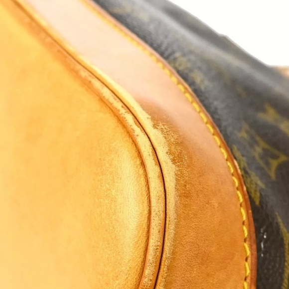 (1) ❤️entry into Lv Alma monthly givey Lip gloss - Picture 6 of 9